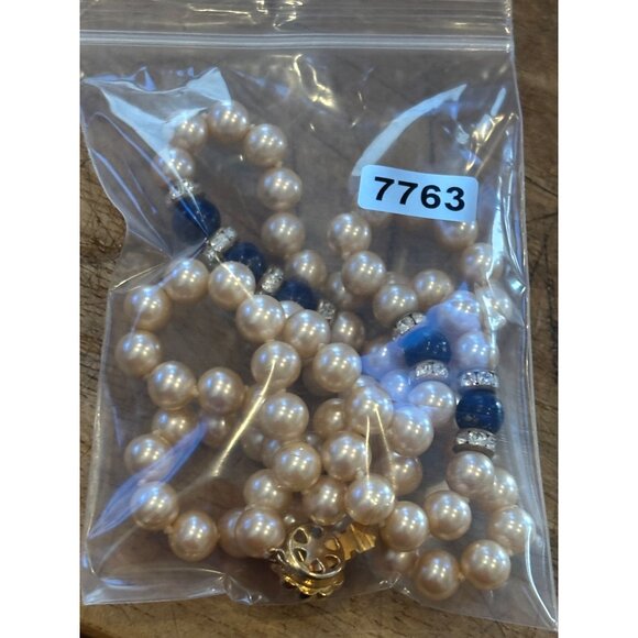 Vintage Pearl & Blue Beaded Necklace With Rhinestone Accents & Decorative Clasp - Picture 4 of 9